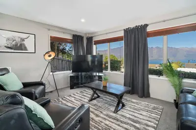 Image de Charming 2 bedroom with fantastic views!