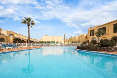 Home2Book Charming Duplex, Terrace & Pool, Caleta