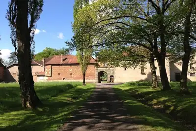 Image de Château de Romécourt, logement de la Forêt