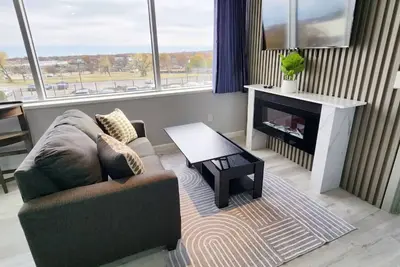 Image de Modern High-Rise Apartment - 4