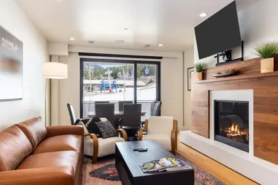 Image de Outpost: One Town Hill 302