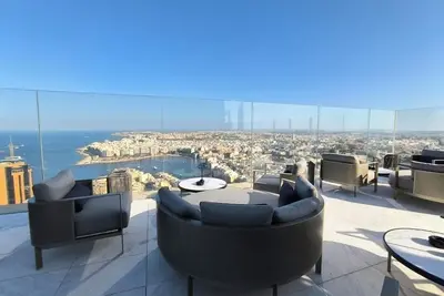 Image de Mercury Tower 13thFloor Studio Panoramic Views in Iconic Zaha Hadid, St. Julians