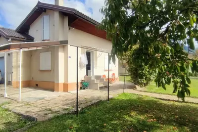 Image de Petite maison avec jardin au calme prés du centre de Chambéry