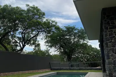 Image de Cozy apartment in Sandton with gym, WiFi