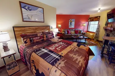 Image de New! Rimfire #221 - Brigham Junior Studio Condo