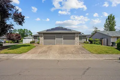 Image de Spacious Two Family 4-bedroom with Ac and WiFi in welcoming Keizer's