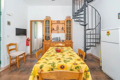 Image de Villa 'La Quiete Della Campagna' avec vue sur les montagnes, terrasse privée et jardin privé