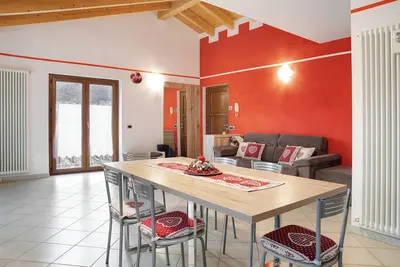 Image de Appartement 'Fauna - Pisolo Selvaggio' avec vue sur la montagne, jardin partagé et Wi-Fi