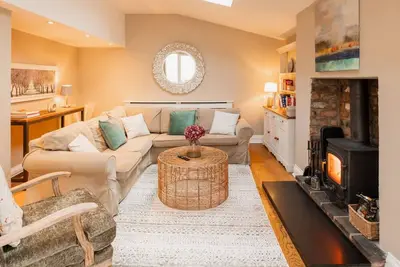 Image de Spacious 4 bed home in Chester. Parking for 1 car