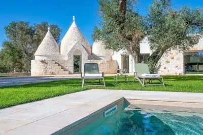 Image de Villa à San Vito Dei Normanni avec 4 chambres à coucher, 8 couchages