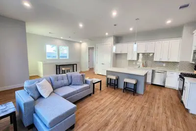 Image de Modern Comfort at a Great Price