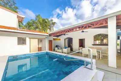 Image de New charming home in gated community + private pool