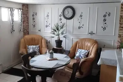 Image de Appart en sous-sol aménagé proche du centre de Colmar, \navec jardin privatif.