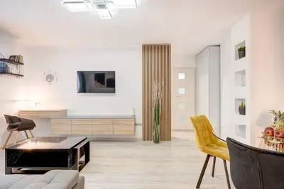 Image de Elegant Old Town Apartment - Central, Quiet, Fully Equipped