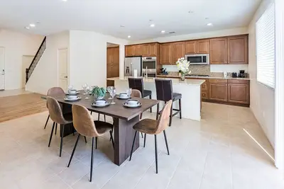 Image de Cozy Chino 4br Home｜Ideal for Families｜Remote Work Space｜Flexible Lease #41049