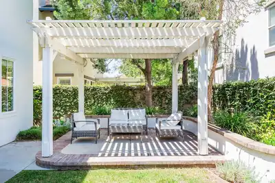 Classic Cali Elegance in Irvine’s Premier Gated Community - 4br Retreat #40704