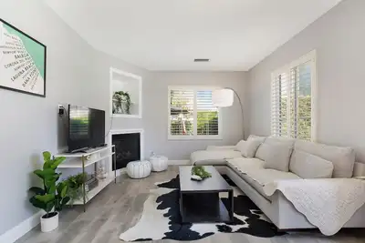 Limited Time! ! ! 3Bedroom 2. 5Ba Irvine Oak Creek Wood Floor Luxury House # 10140