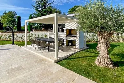 Image de Merveilleuse maison de vacances privée avec climatisation, Wifi, piscine privée, Tv et terrasse