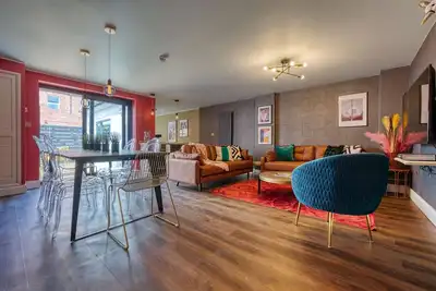 Image de Queen J's Patio Suite at Casa Del Artista - Whitby