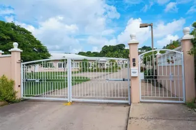 Welcome to your Private Gated Oasis Near The Beach 3
