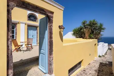 Image de Aerie Neoclassical  By Thireon Charming 2-bedroom villa in  Oia with Ac,
