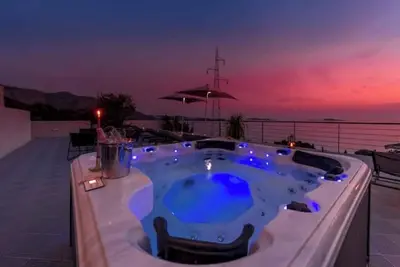 Image de Villa Poco Loco - Sunset Apartment with Jacuzzi