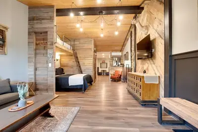 Image de Northwoods Escape | On The Trails | Harris Inn #1