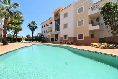 Image de Albasul 2 Bedroom Penthouse Apartment - bl. 2-2e