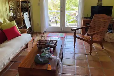 Image de Charming 1-bedroom apartment in awesome East End with Ac, WiFi