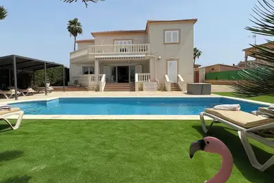 Image de Beautiful finca with pool and garden