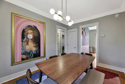 Image de Stunning 3 Bd/1 Bath! ~Rosé Retreat~