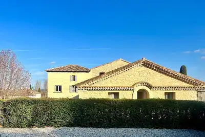 Charme & piscine à Uzès – Domaine de la Source