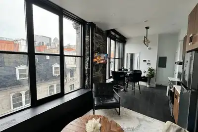Image de Luxury 3 Bd Loft-Old Montréal-3a