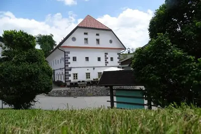 Image de Enchanted Misty Valley Cottage Apartments - Standard One Bedroom Apartment