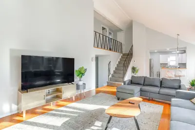 Image de 3 Mi to Dtwn: Home w/ Yard in Newark