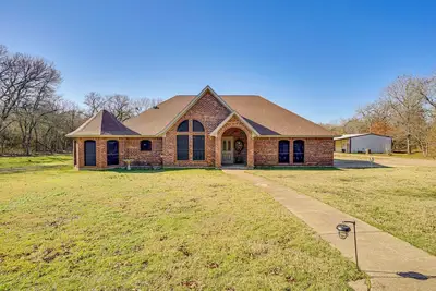 Image de Large Yard, Fire Pit & Games: Grandview Haven!