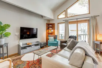 Image de Fraser Townhome: Ski, Hike, Bike!