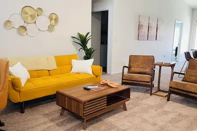 Image de Quiet Retreat – 2br Condo with Garage in Fortuna Foothills. Pet-Friendly!