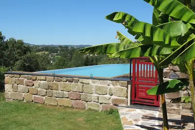 Image de Gîte \"côté pré\"- Domaine des gîtes \"Les sources\", location à Objat en Corrèze
