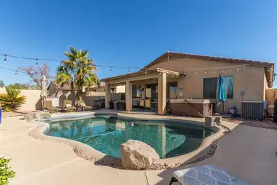 Image de Lovely Garden Lakes, heated pool & Spa! Special montly rate! !