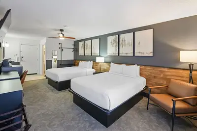 Renovated Pet-Friendly Double Room