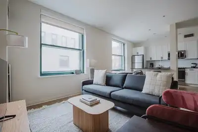 Image de Blueground | Downtown, gym & w/d, nr harbor