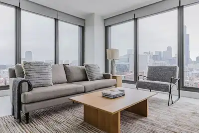 Image de Blueground | West Loop, pool & gym, nr Willis