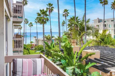 Image de Adagio - 1Bdm condo with ocean view in a private, gated beachfront resort.