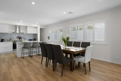 Image de Coastal Spray - Simply stunning new build with spacious comfort for everyone!