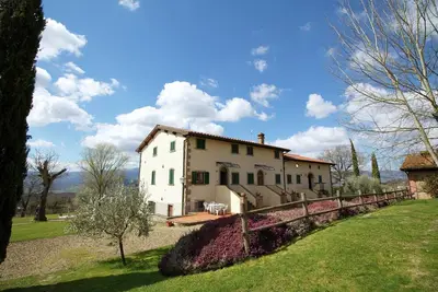 Image de Ferme en Toscane avec piscine et vue