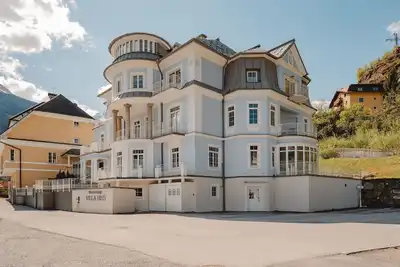 Image de Confortable appartement pour 4 personnes avec bain à remous et balcon