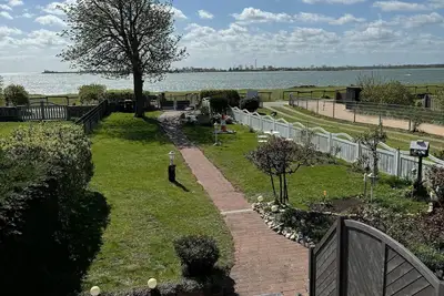 Image de \"Fantastic apartment with sea view directly on the beach in Fehmarn! \"