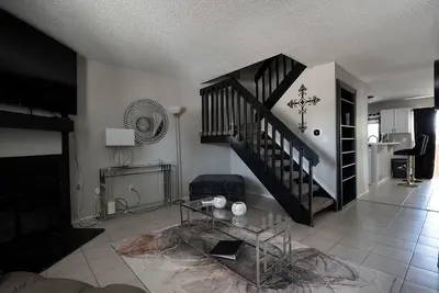 Image de Charming 2-bedroom townhome with Ac, WiFi in enchanting Aurora