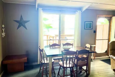 Image de Lakeside Serenity: Cozy Retreat on Ahmic Lake